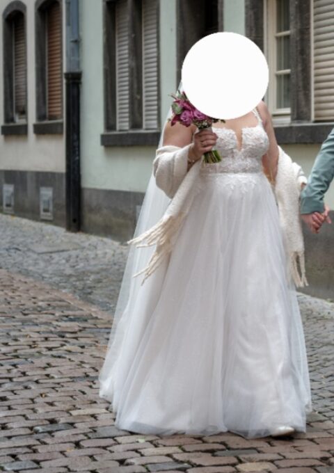 Second Hand Brautkleid Bridonista A-Linie Gr. 46 Foto 1