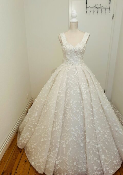 Second Hand Brautkleid Malton Bridal Wedding Dresses Kairo Prinzessin Gr. 34 Maßgeschneidert Foto 1