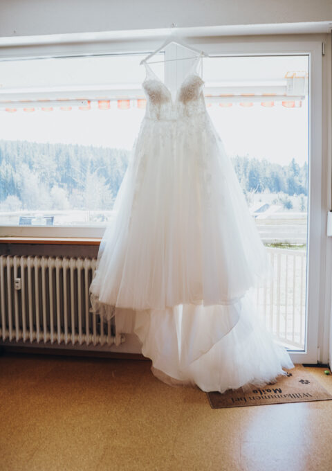 Second Hand Brautkleid A-Linie Gr. 48 Mageschneidert Foto 1