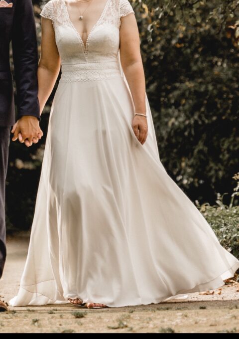 Second Hand Brautkleid Brautgefluester Moers Boho Gr. 36 Foto 1