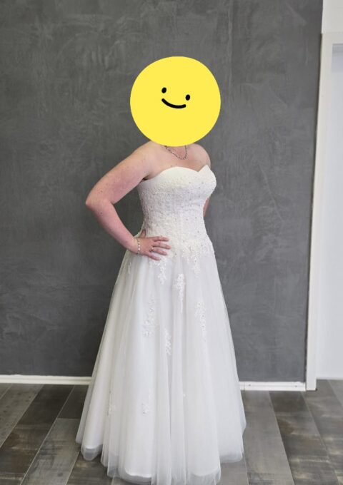 Second Hand Brautkleid Amera Vera Einmal Prinzessin Prinzessin Gr. 42 Mageschneidert Foto 1