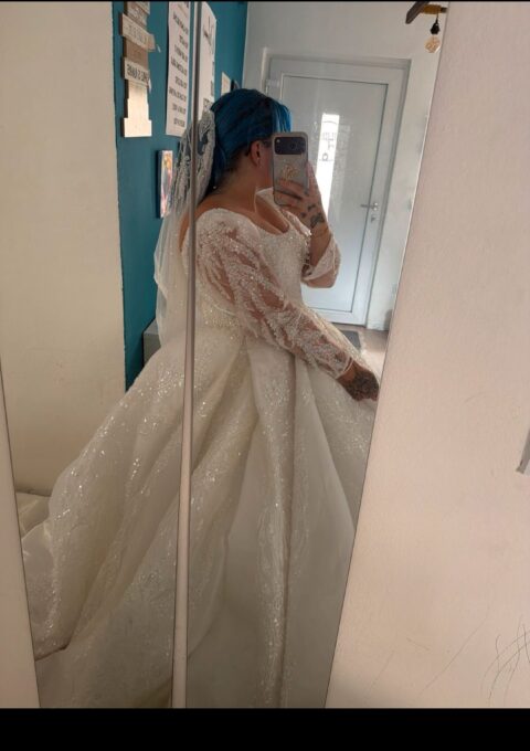 Second Hand Brautkleid Aus Türkei Prinzessin Gr. 38 Foto 1