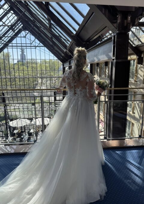 Second Hand Brautkleid A-Linie Gr. 42 Foto 1