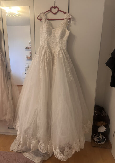 Second Hand Brautkleid Prinzessin Gr. 40 Foto 1