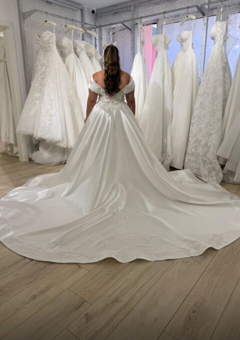 Second Hand Brautkleid Prinzessin Gr. 44 Foto 1