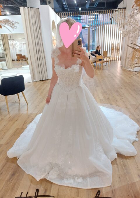 Second Hand Brautkleid Martina Liana 1704 ivory Prinzessin Gr. 38 Foto 1